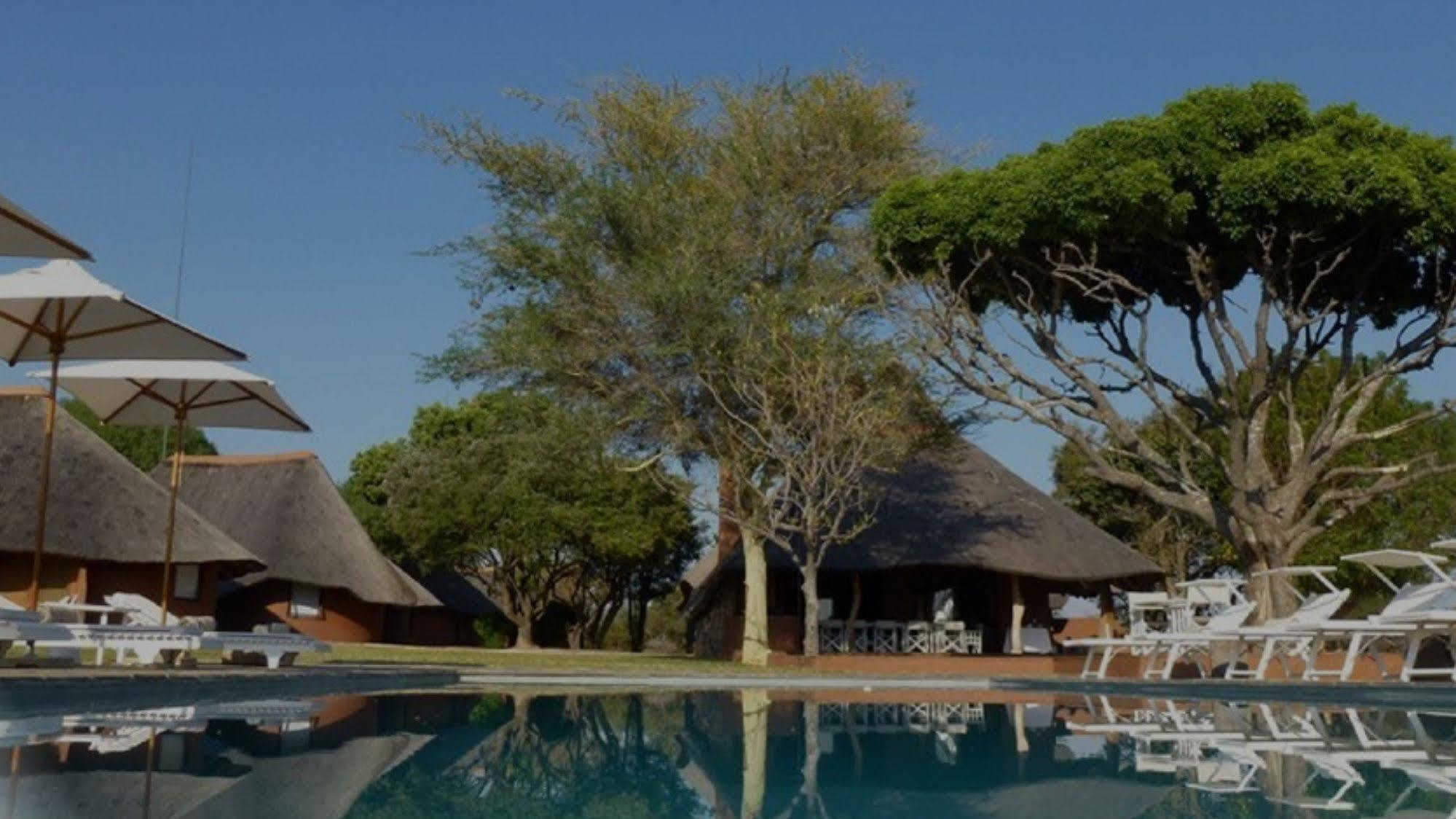 Zebras Crossing Private Game Lodge Modimolle Luaran gambar