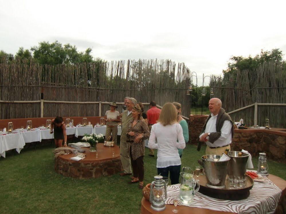 Zebras Crossing Private Game Lodge Modimolle Luaran gambar